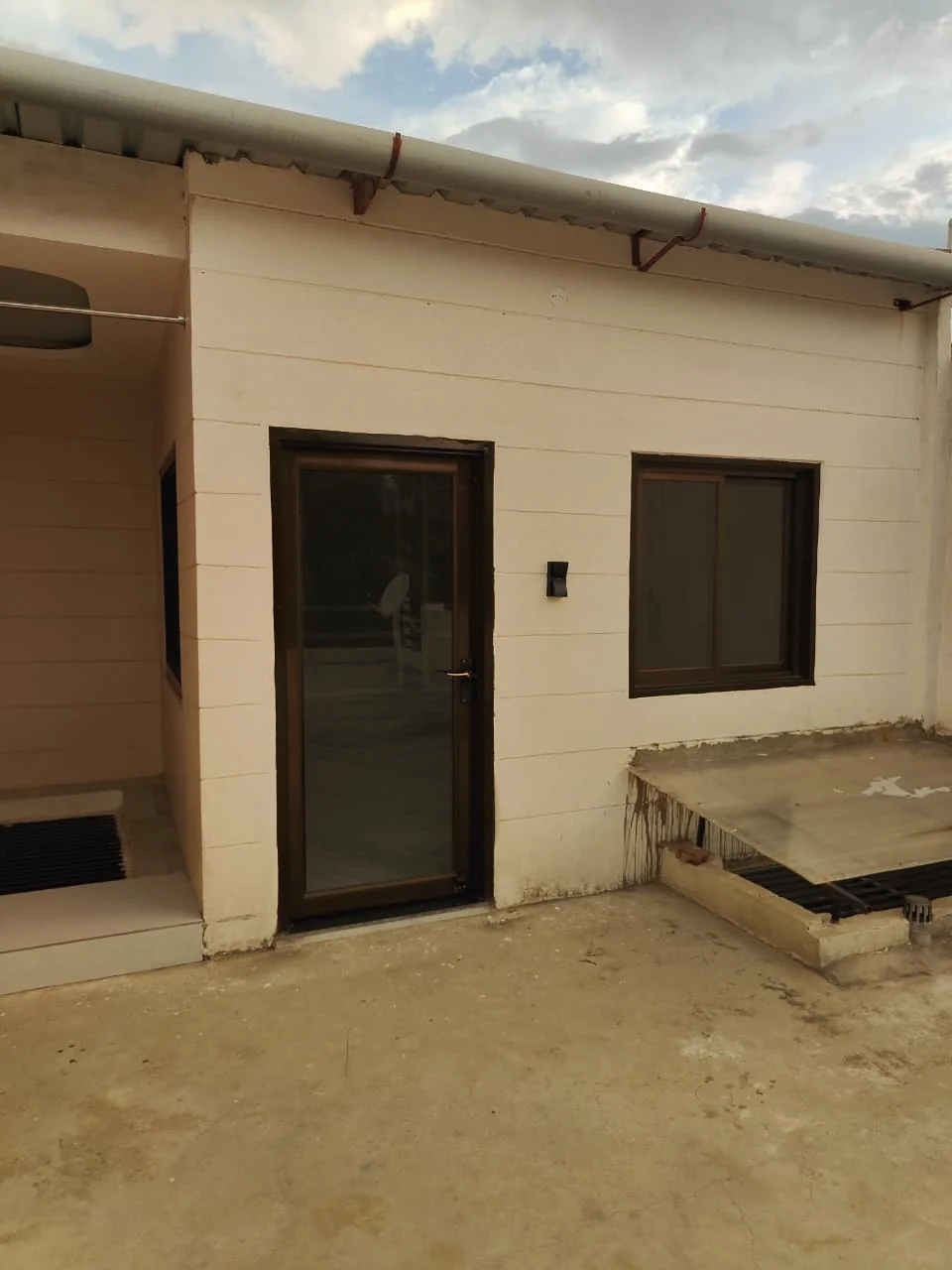 Powder-Coated Aluminium Sliding Windows & Partitions manufactured by Sparsh Trading in Pratapgarh UP